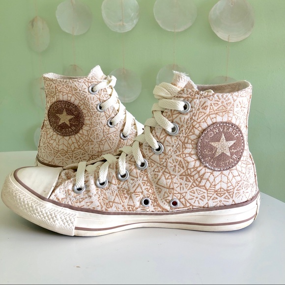 cream glitter converse